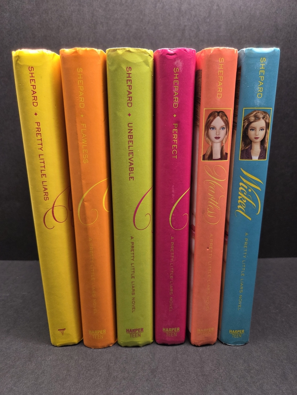Pretty Little Liars Lot Of 6 HC All Of Arc 1 + Wicked & Heartless  Sara Shepard
